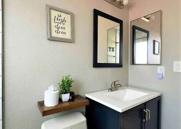 Private - Billiards, Mountain Views, Private Desert Access, Hoa Pool & Spa, Bbq, At Lambert Park - Bourbondale