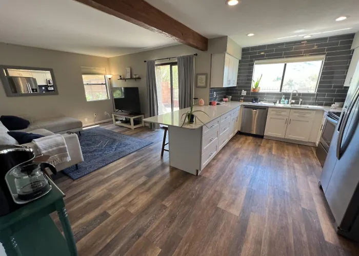 Vakantiehuis Private - Billiards, Mountain Views, Private Desert Access, Hoa Pool & Spa, Bbq, At Lambert Park - Bourbondale